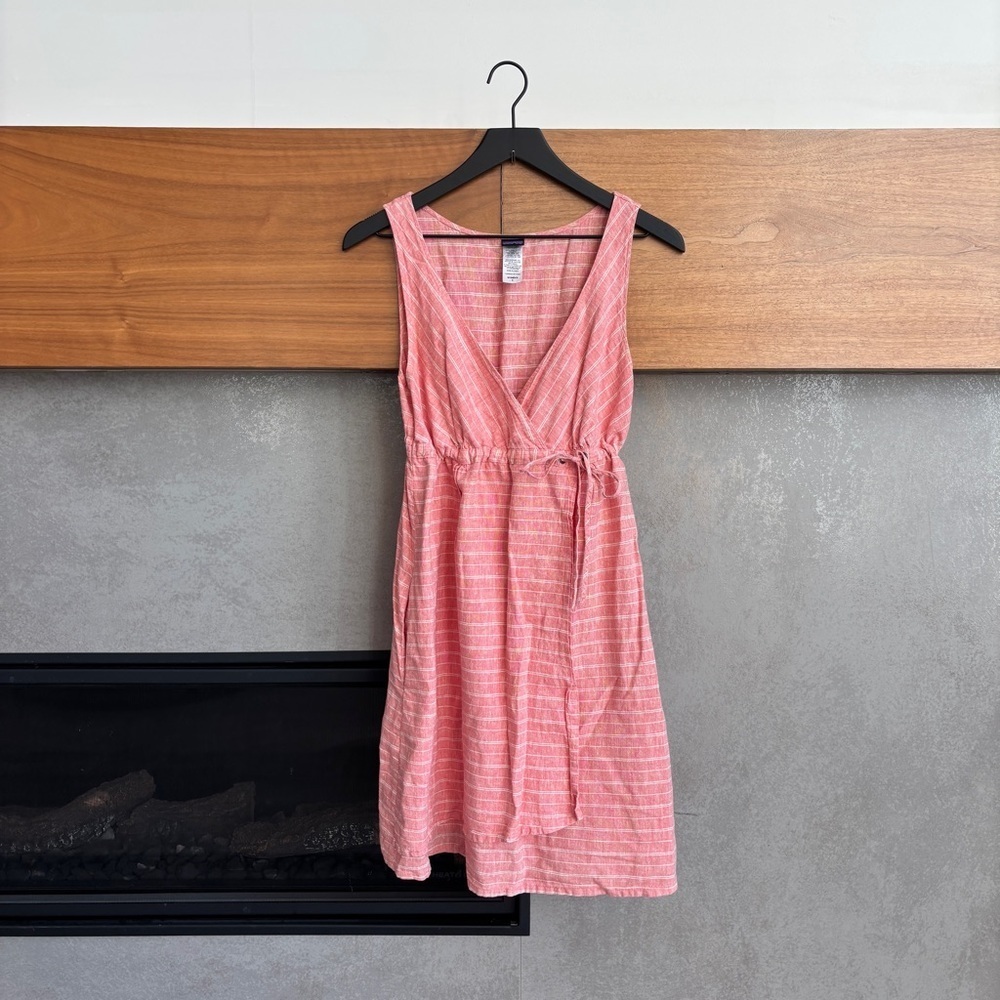 Patagonia Wrap Cotton Mini Dress in Coral Pink, Size 8